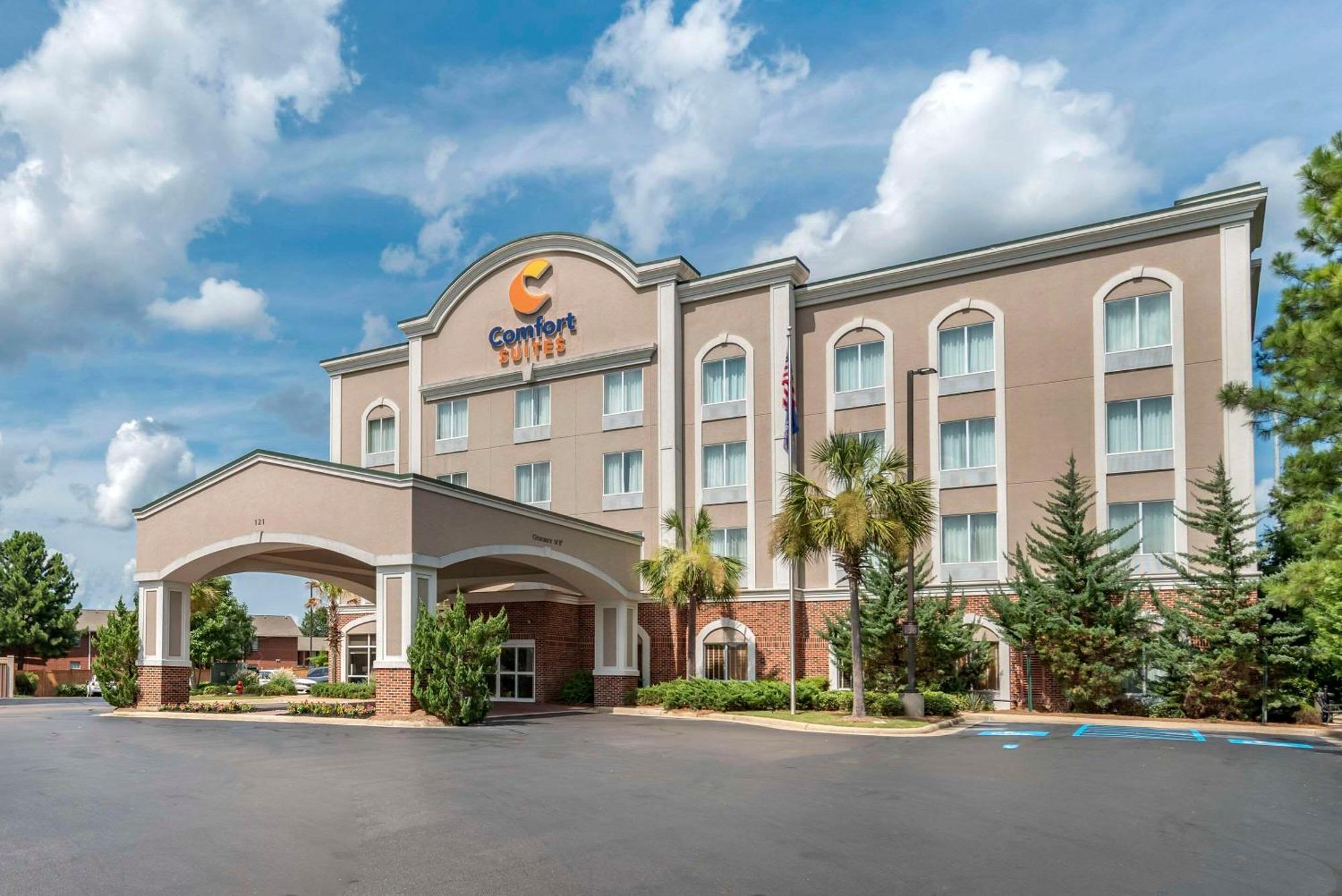 คอทฟอร์ท สวีท แอร์พอร์ต Hotel Luckney ภายนอก รูปภาพ